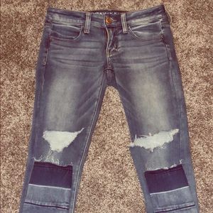 American Eagle Size 2 Light wash !!!